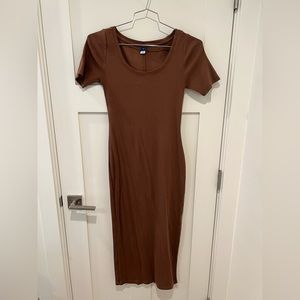 Old Navy Ribbed MIDI Dress - S